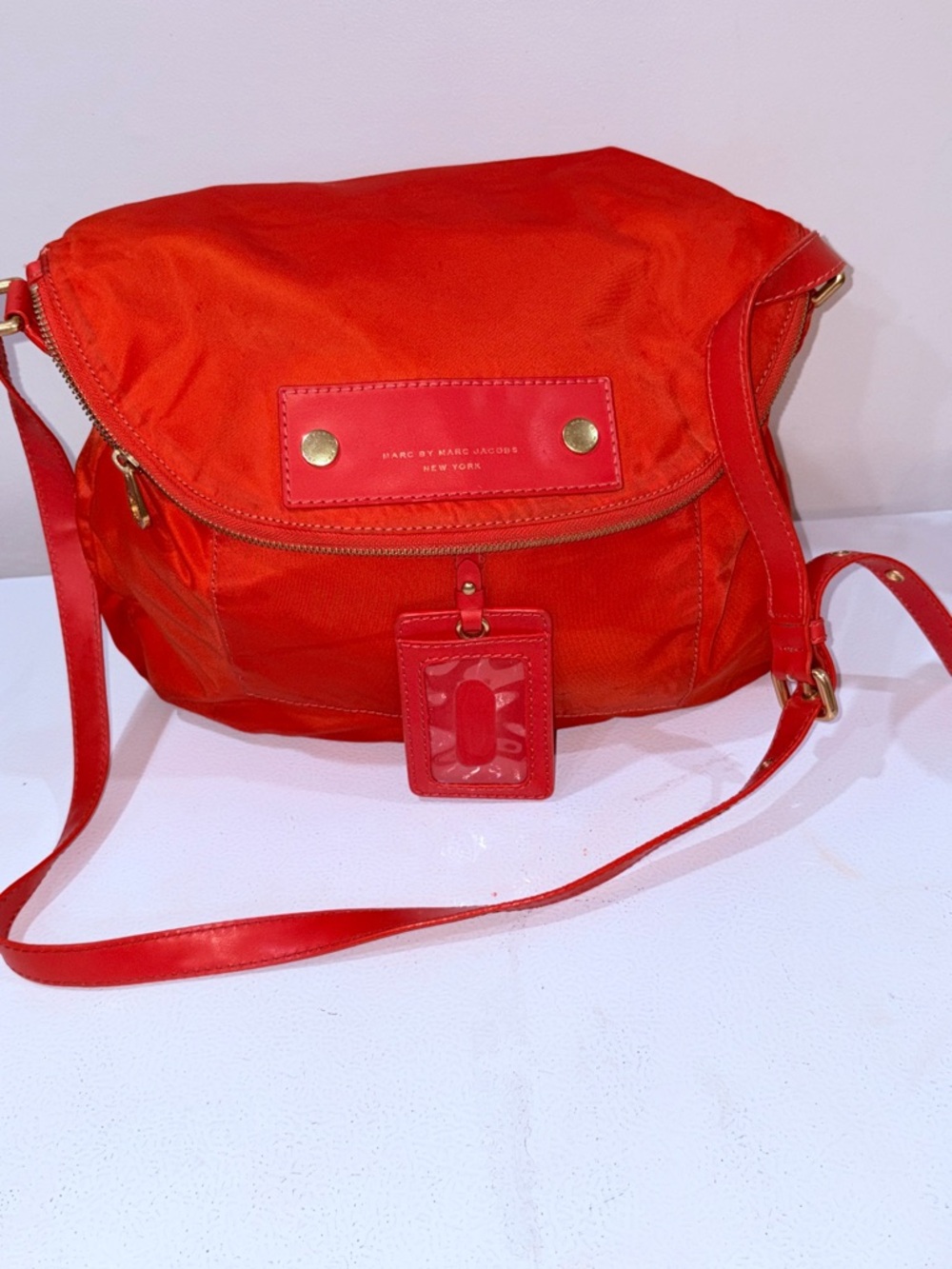 Natasha Marc Marc by Marc Jacobs Red Crossbody Bag 13” gently used COA